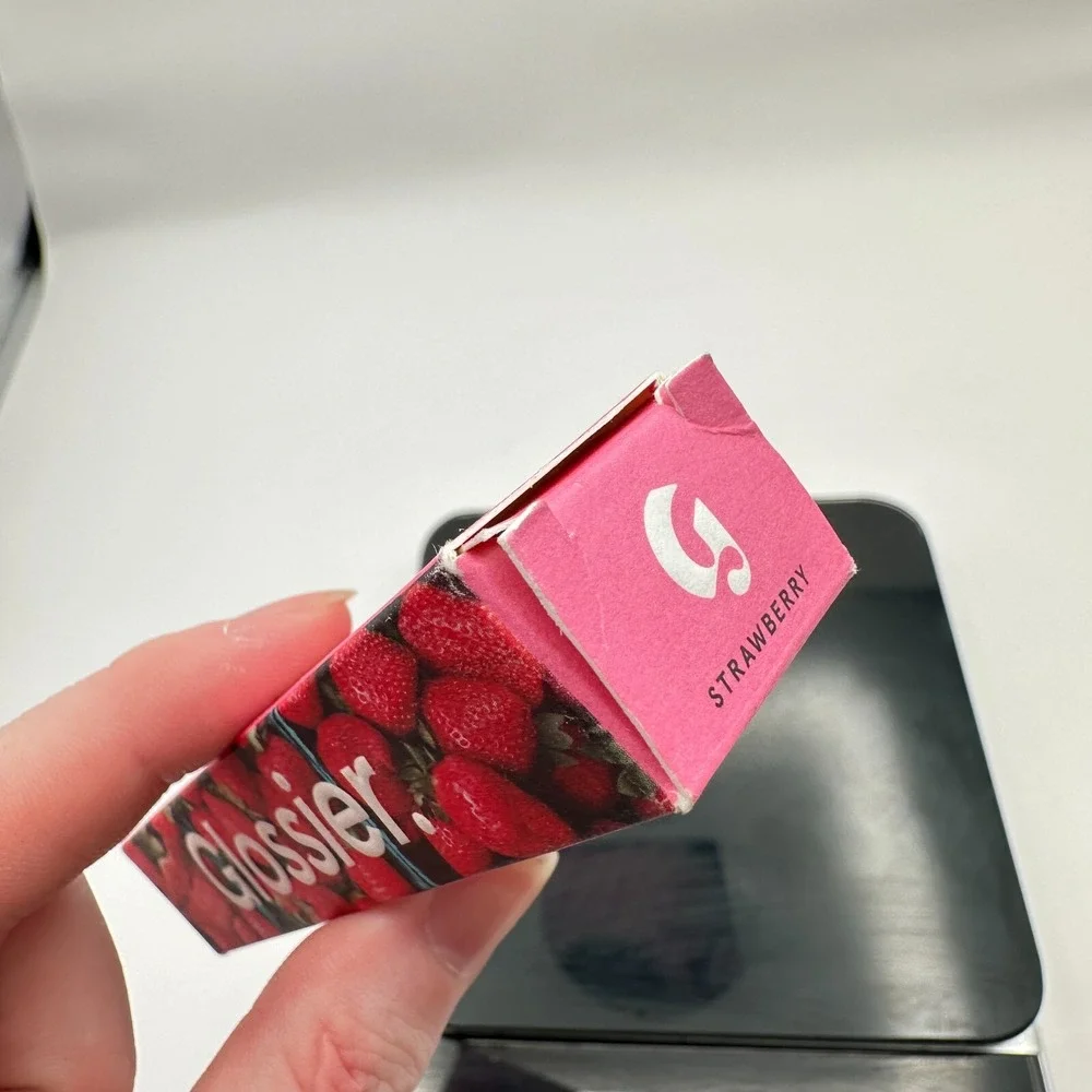 Glossier Strawberry Balm Dotcom Universal Salve 0.5fl Oz/15ml‎ Lipbalm